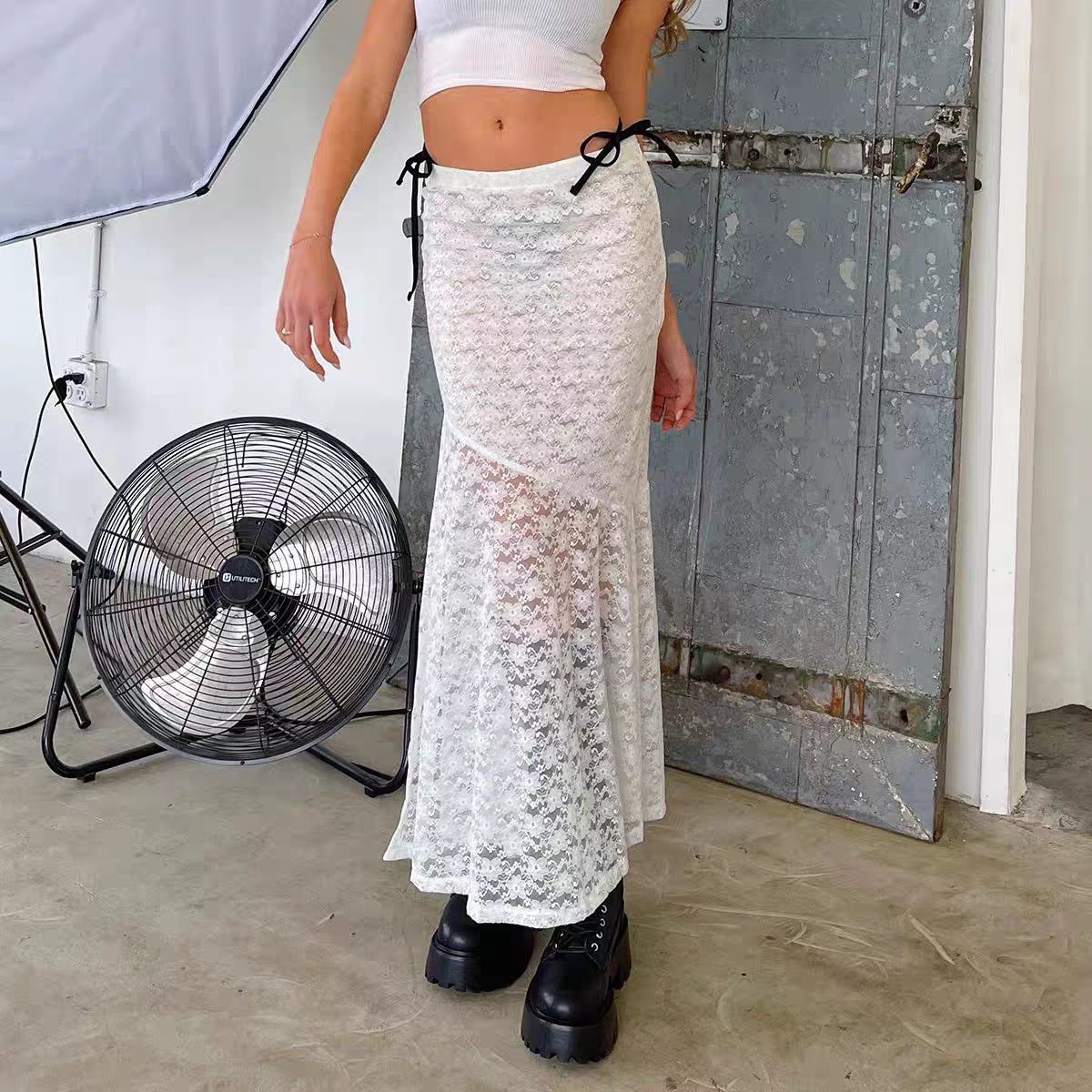 White Y2K Lace Skirt - Boulve Boutique